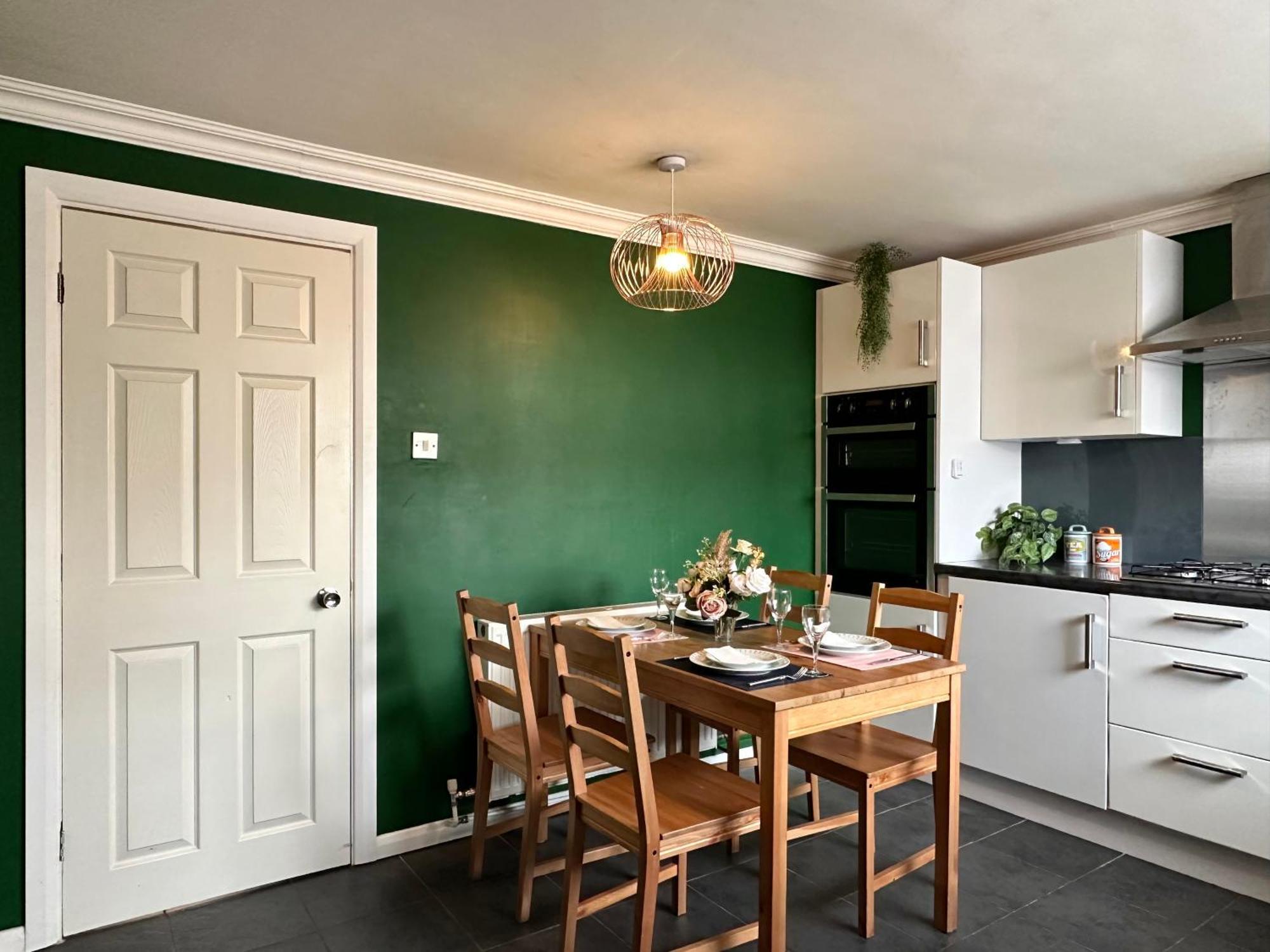 6 Guests House Old Trafford,Media City,City Centre, Free Parking Manchester Exterior photo